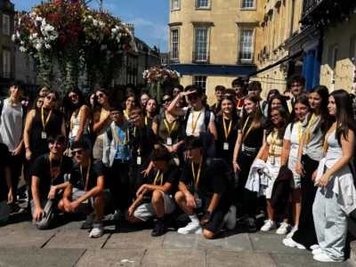 studenti partecipanti alla vacanza studio in inghilterra organizzata dalla SB International language School di Cave